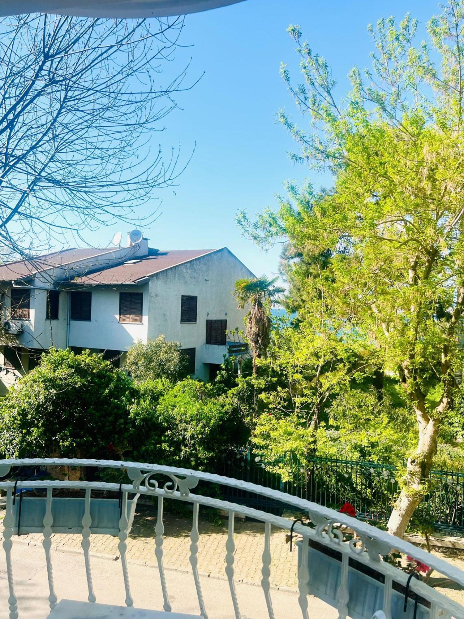 Kumsal Butik Otel Adalar Exteriör bild